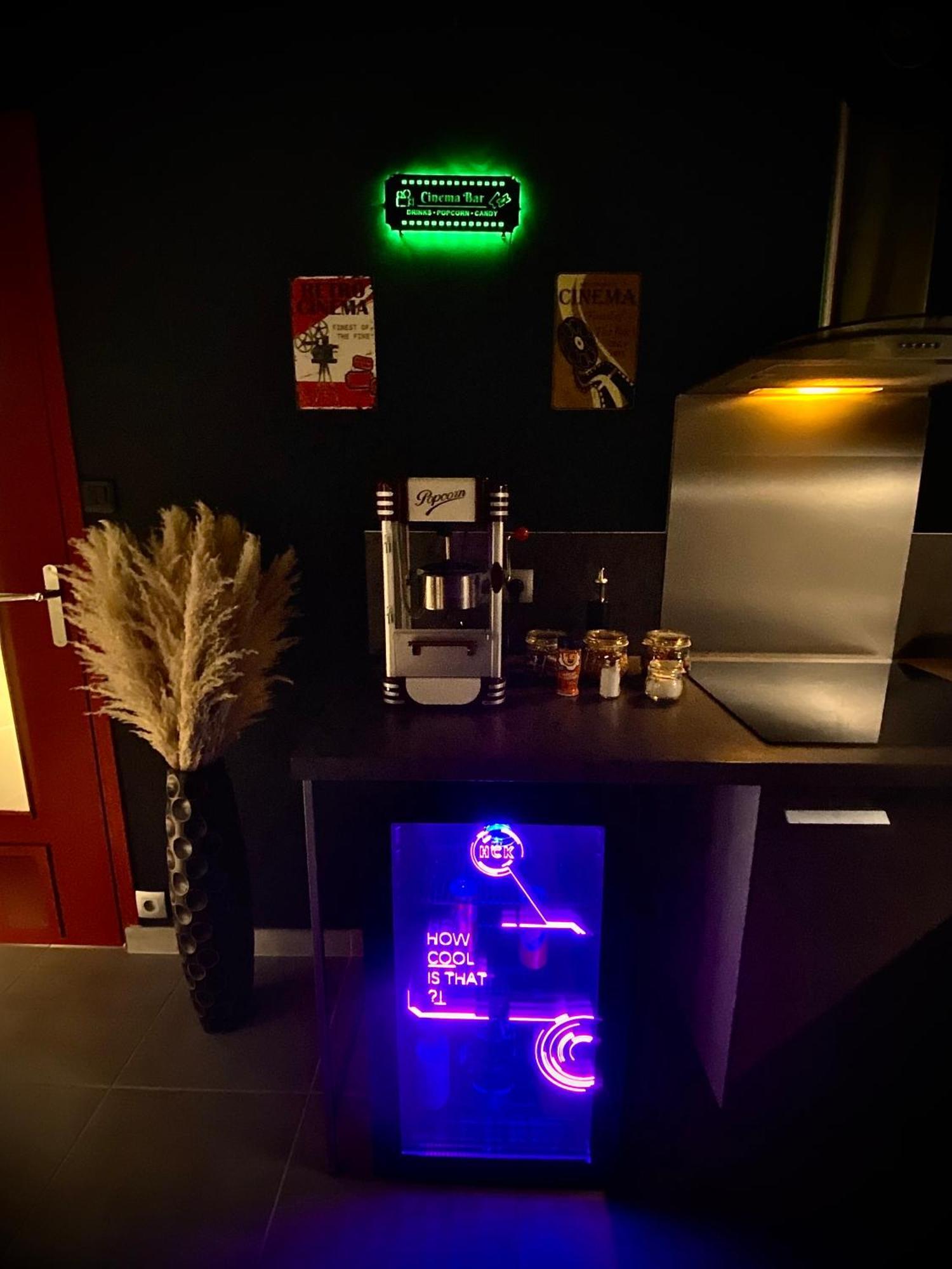 L Unique Cinema Room Grenoble Exteriér fotografie